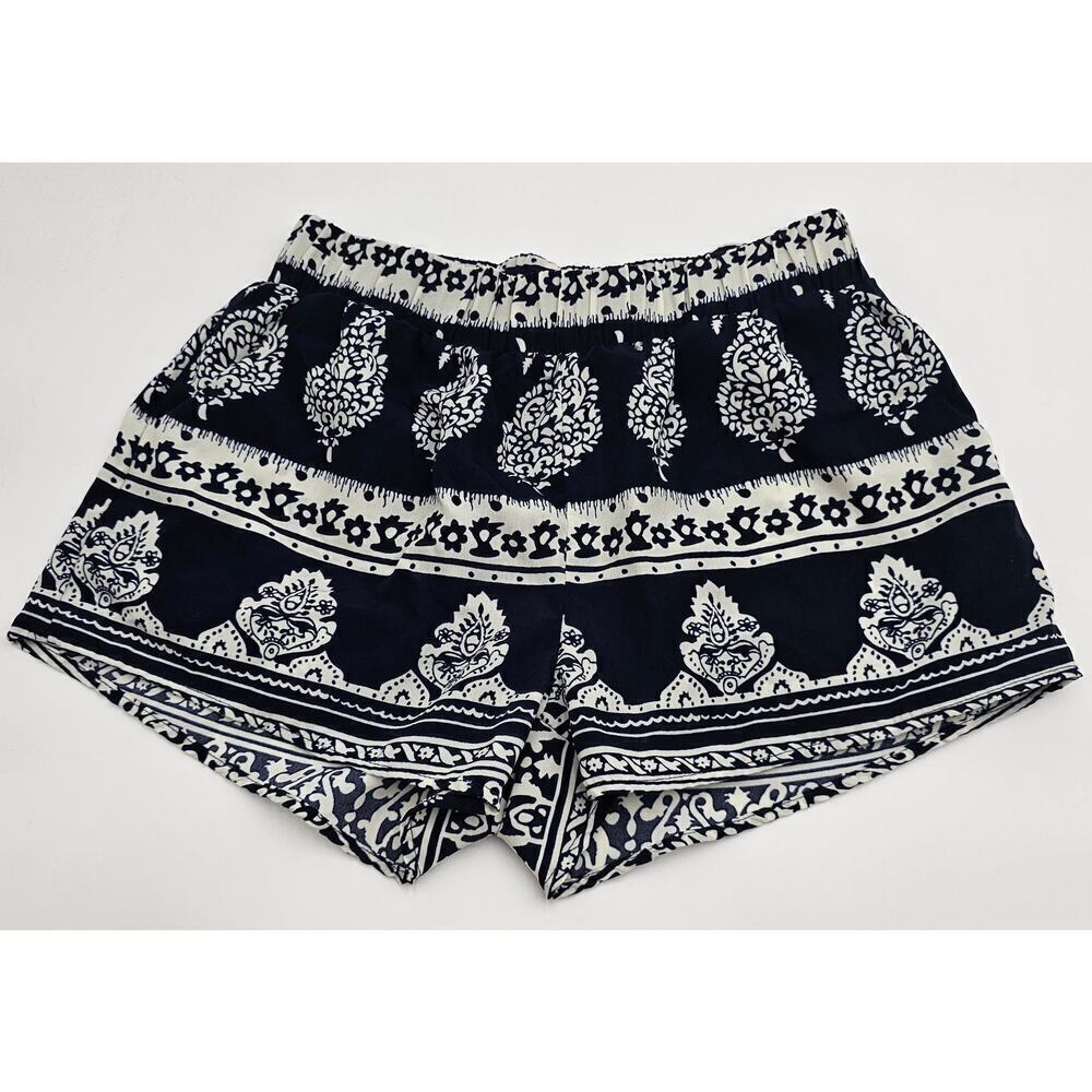 Quinn Women's Size S Navy and White Elastic Waist Pull on Shorts